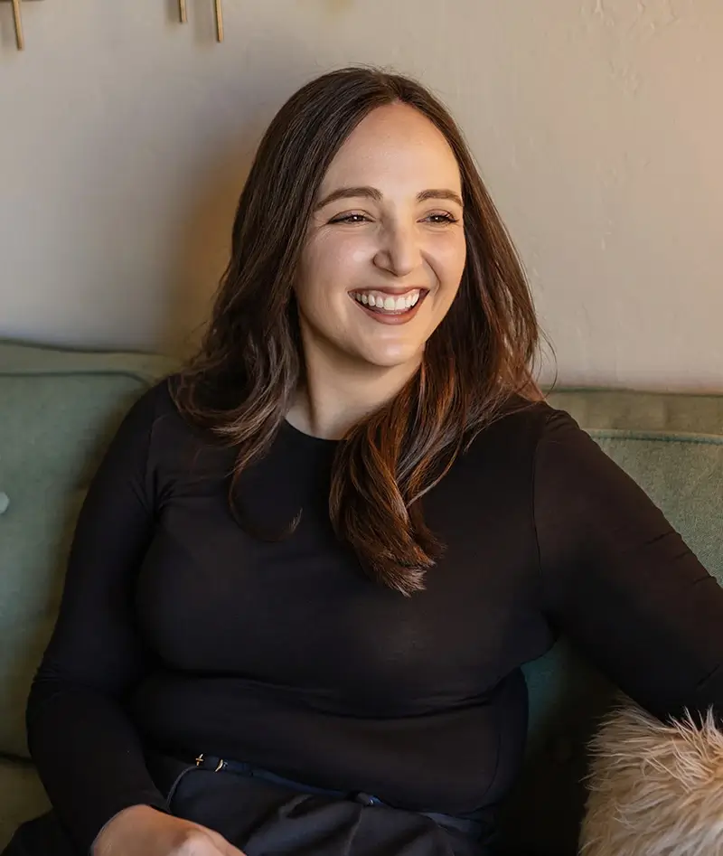 Victoria James